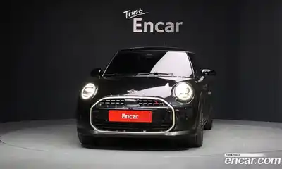 Mini Cooper 2024 2.0 гидро в Москве № 1250726, миниатюра 3