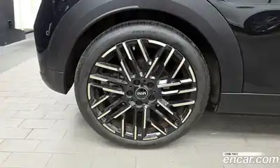 Mini Cooper 2024 2.0 гидро в Москве № 1250726, миниатюра 5