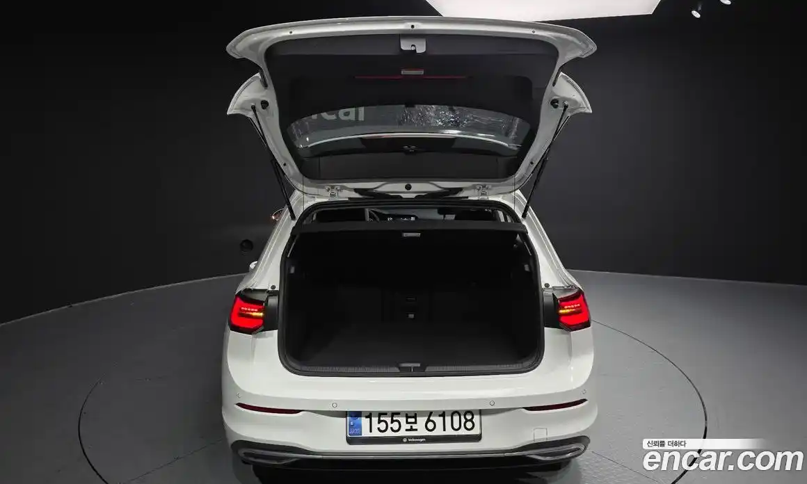 Volkswagen Golf 2023 2.0 гидро в Москве № 1293899, фото 26