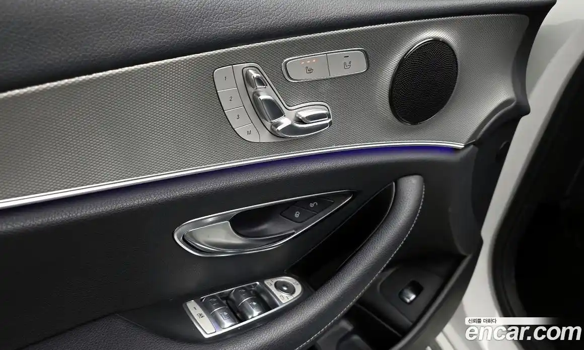 Mercedes-Benz E-Class 2018 2.0 гидро в Москве № 1322293, фото 14