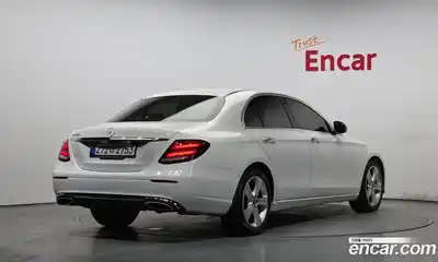 Mercedes-Benz E-Class 2018 2.0 гидро в Москве № 1322293, миниатюра 2