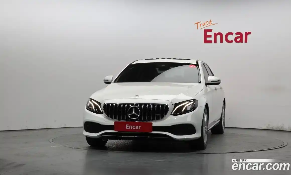 Mercedes-Benz E-Class 2018 2.0 гидро в Москве № 1322293, фото 3