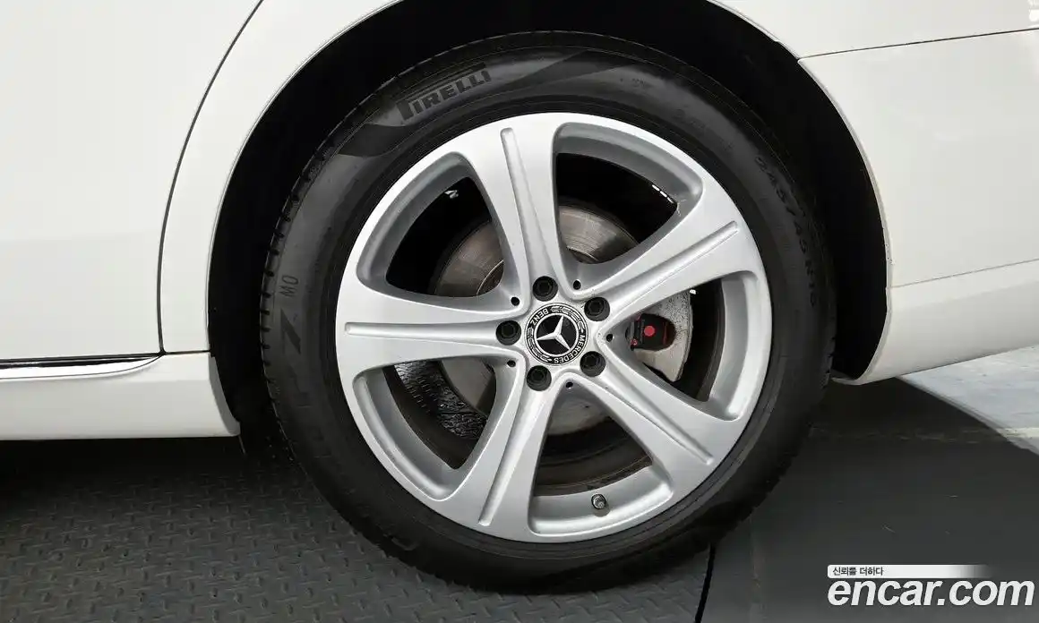 Mercedes-Benz E-Class 2018 2.0 гидро в Москве № 1322293, фото 7