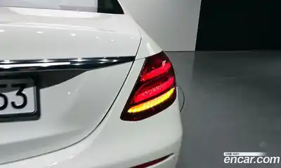 Mercedes-Benz E-Class 2018 2.0 гидро в Москве № 1322293, миниатюра 9
