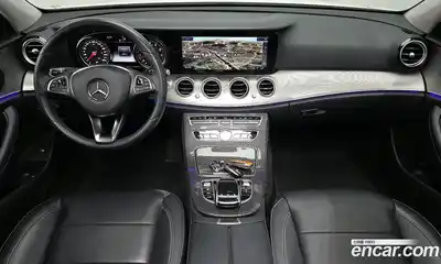 Mercedes-Benz E-Class 2018 2.0 гидро в Москве № 1322293, миниатюра 10