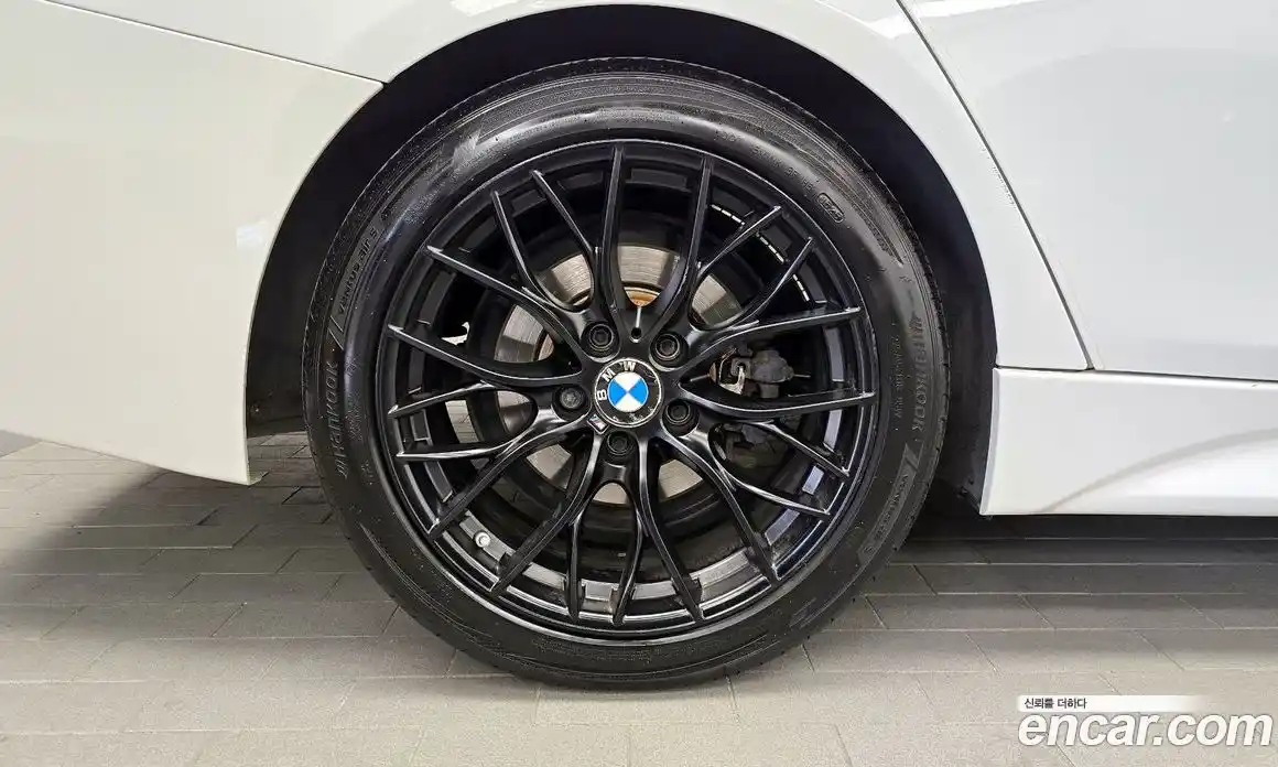 BMW 3-Series 2017 2.0 гидро, фото 5