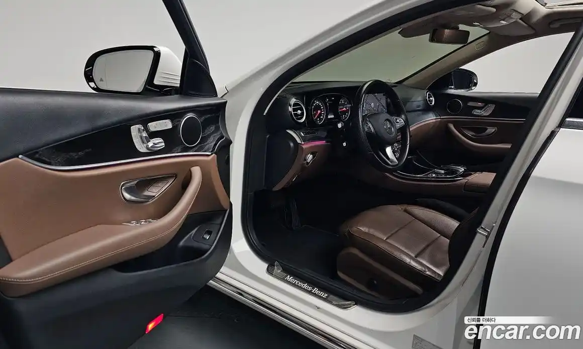 Mercedes-Benz E-Class 2017 1.9 гидро в Москве № 1348061, фото 12