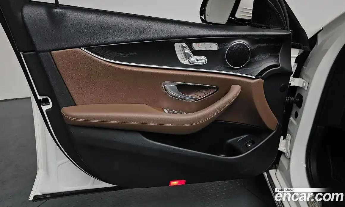 Mercedes-Benz E-Class 2017 1.9 гидро в Москве № 1348061, фото 13