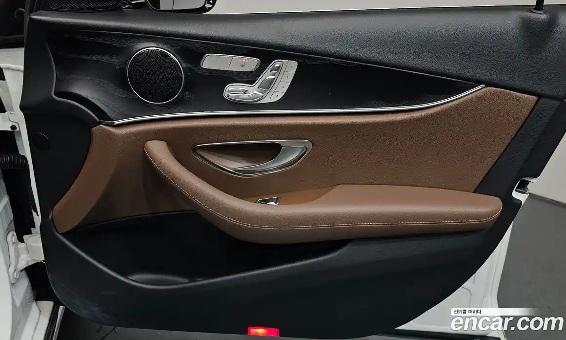 Mercedes-Benz E-Class 2017 1.9 гидро в Москве № 1348061, фото 26