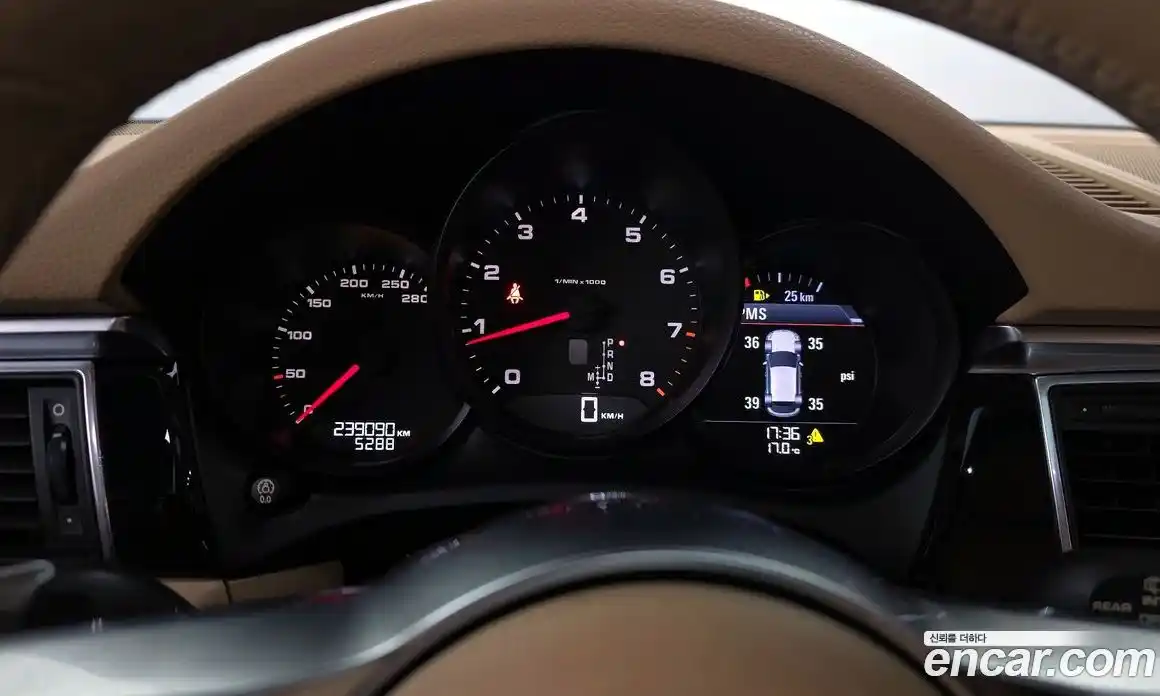 Porsche Macan 2015 2.0 гидро в Москве № 1349240, фото 11