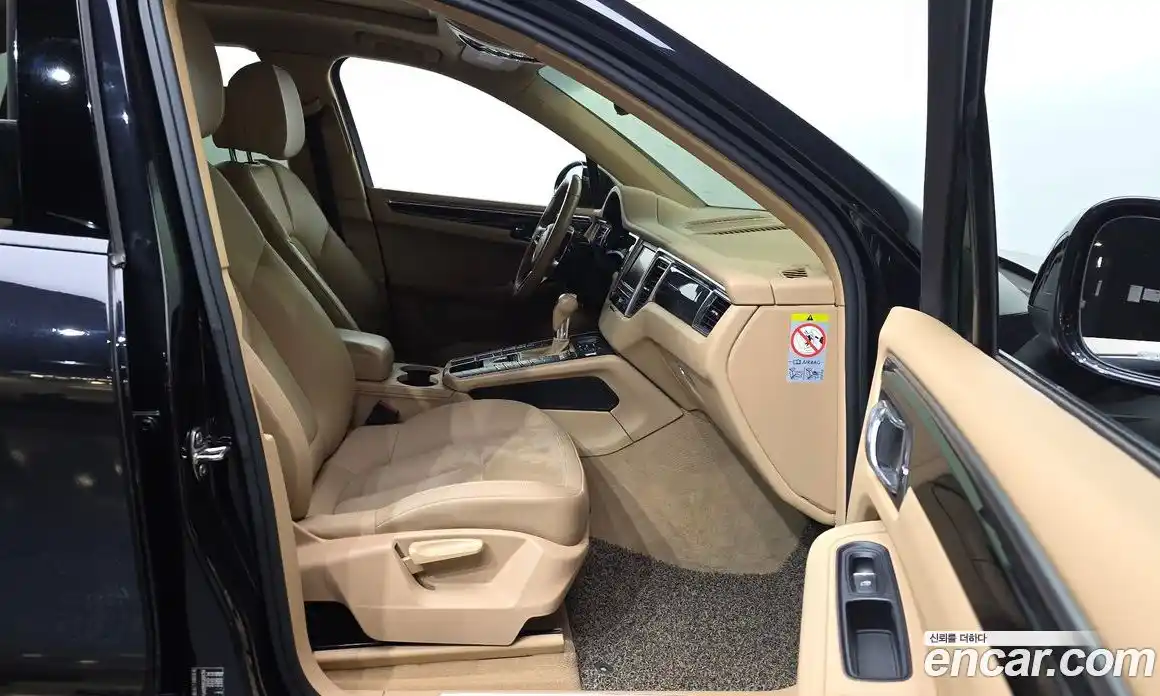 Porsche Macan 2015 2.0 гидро в Москве № 1349240, фото 17