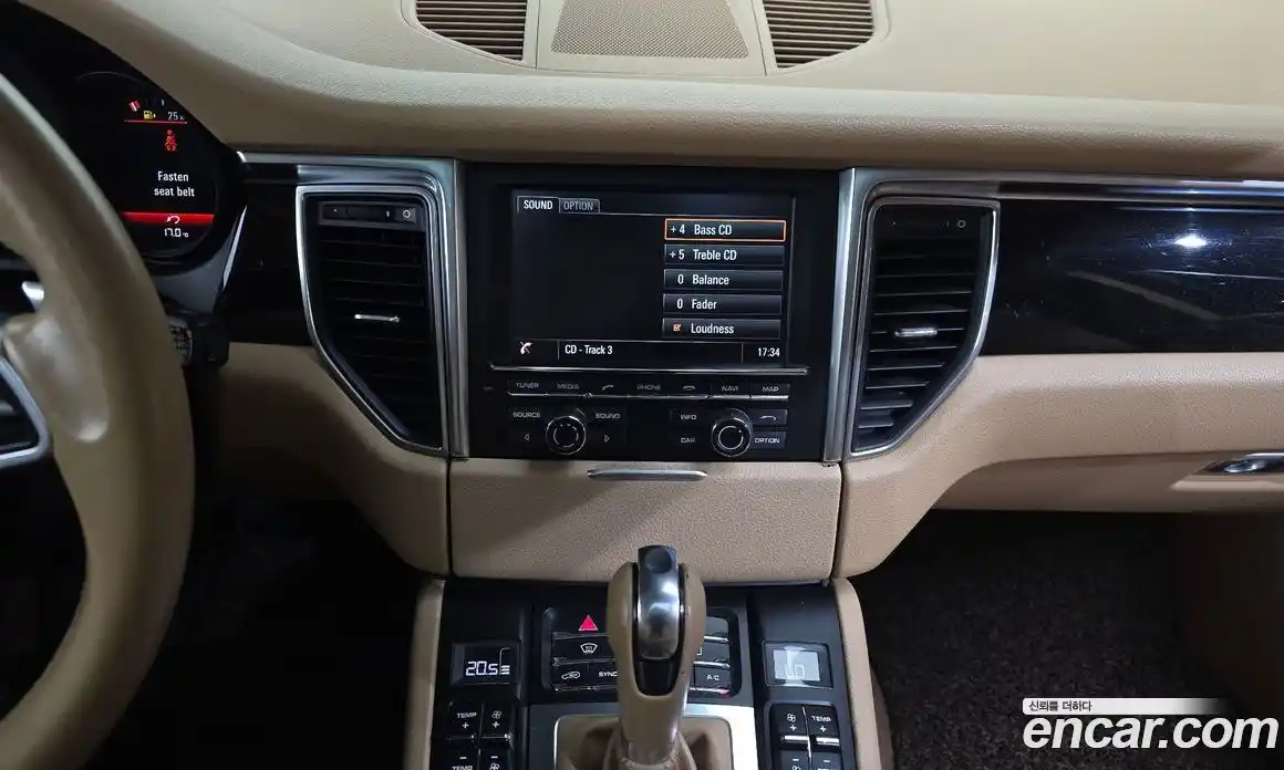 Porsche Macan 2015 2.0 гидро в Москве № 1349240, фото 20