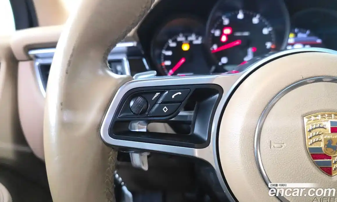 Porsche Macan 2015 2.0 гидро в Москве № 1349240, фото 28