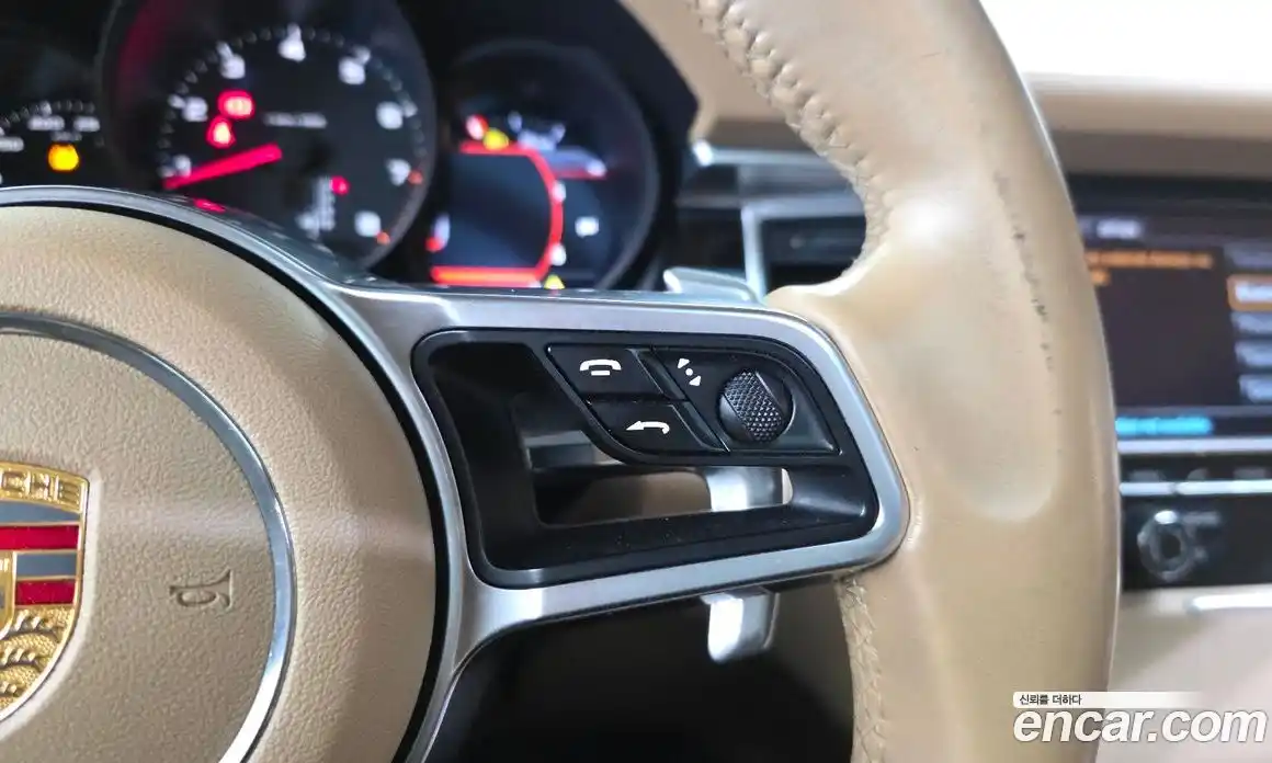 Porsche Macan 2015 2.0 гидро в Москве № 1349240, фото 29