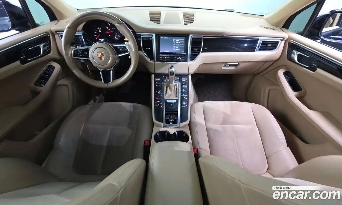 Porsche Macan 2015 2.0 гидро в Москве № 1349240, фото 10