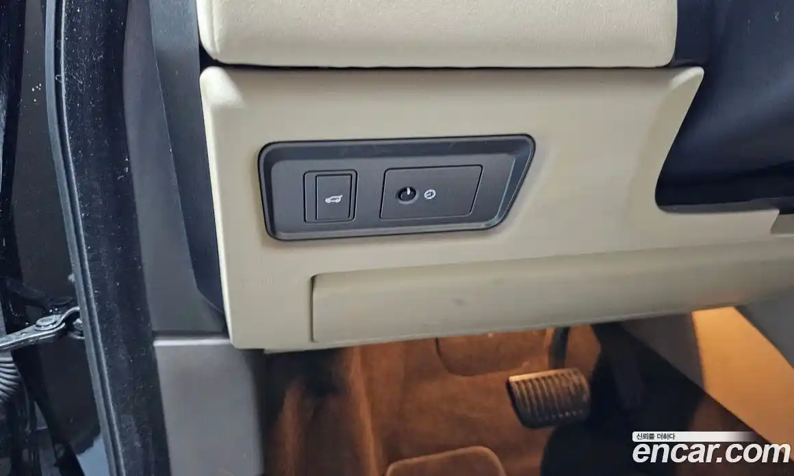 Land Rover Range-Rover Evoque 2018 2.0 гидро в Москве № 1349308, фото 27