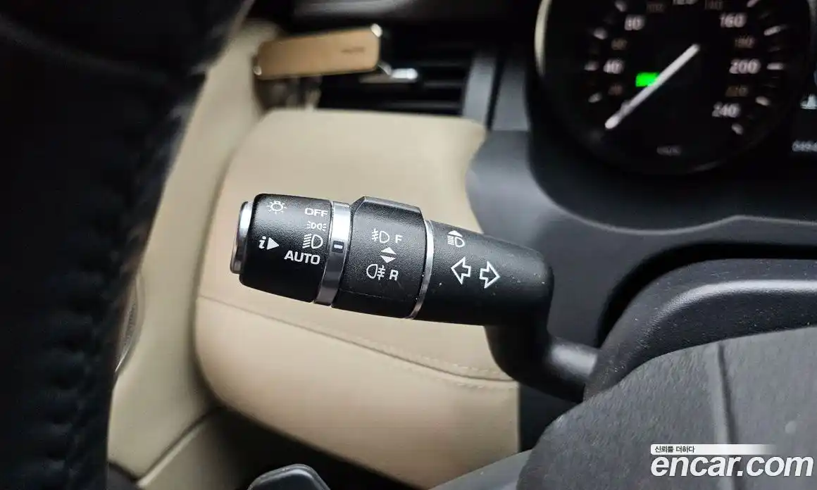 Land Rover Range-Rover Evoque 2018 2.0 гидро в Москве № 1349308, фото 30
