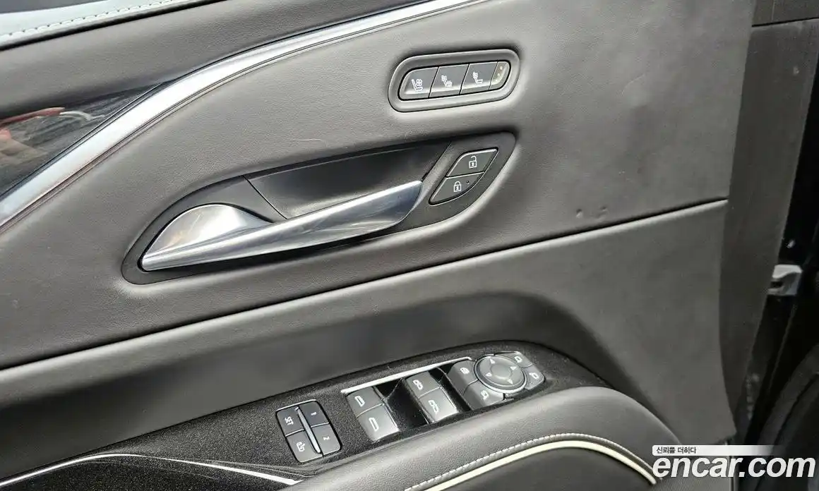 Cadillac Escalade 2023 6.2 гидро в Москве № 1351311, фото 23