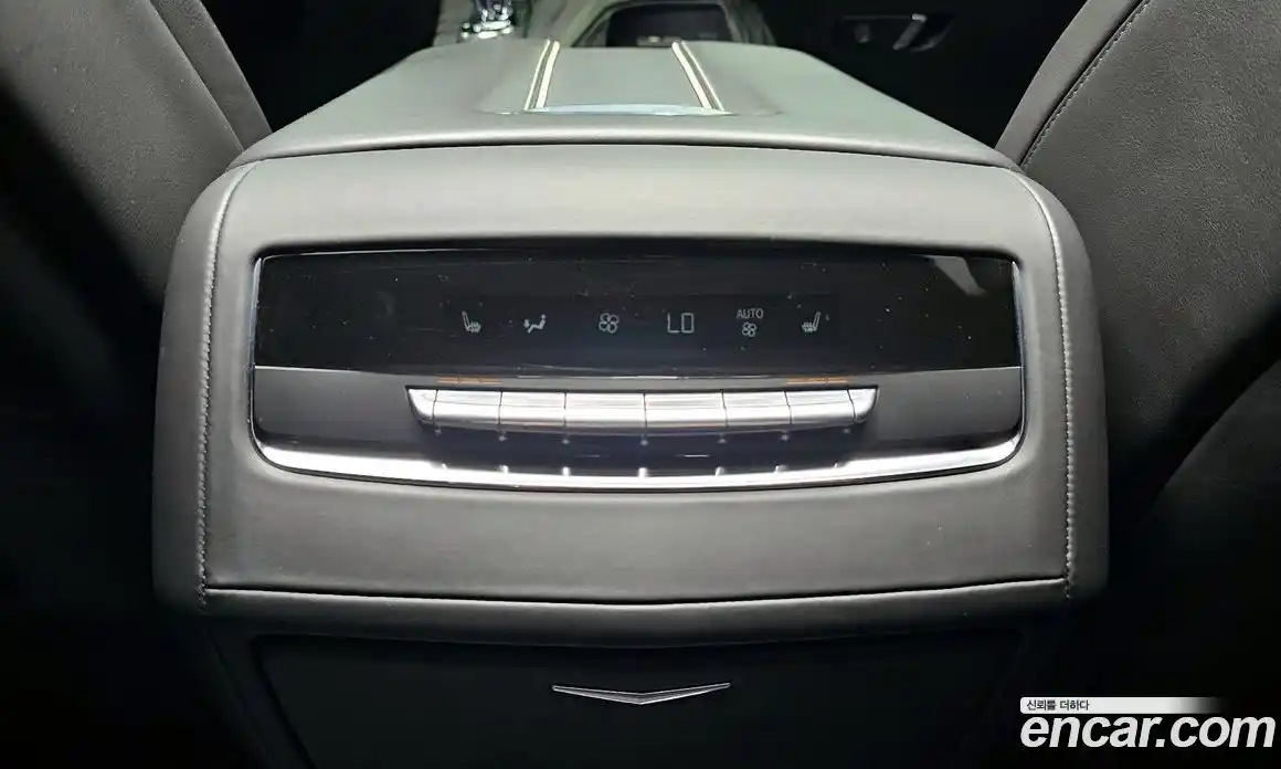 Cadillac Escalade 2023 6.2 гидро в Москве № 1351311, фото 36