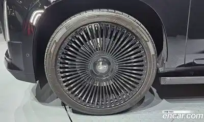Cadillac Escalade 2023 6.2 гидро в Москве № 1351311, миниатюра 5
