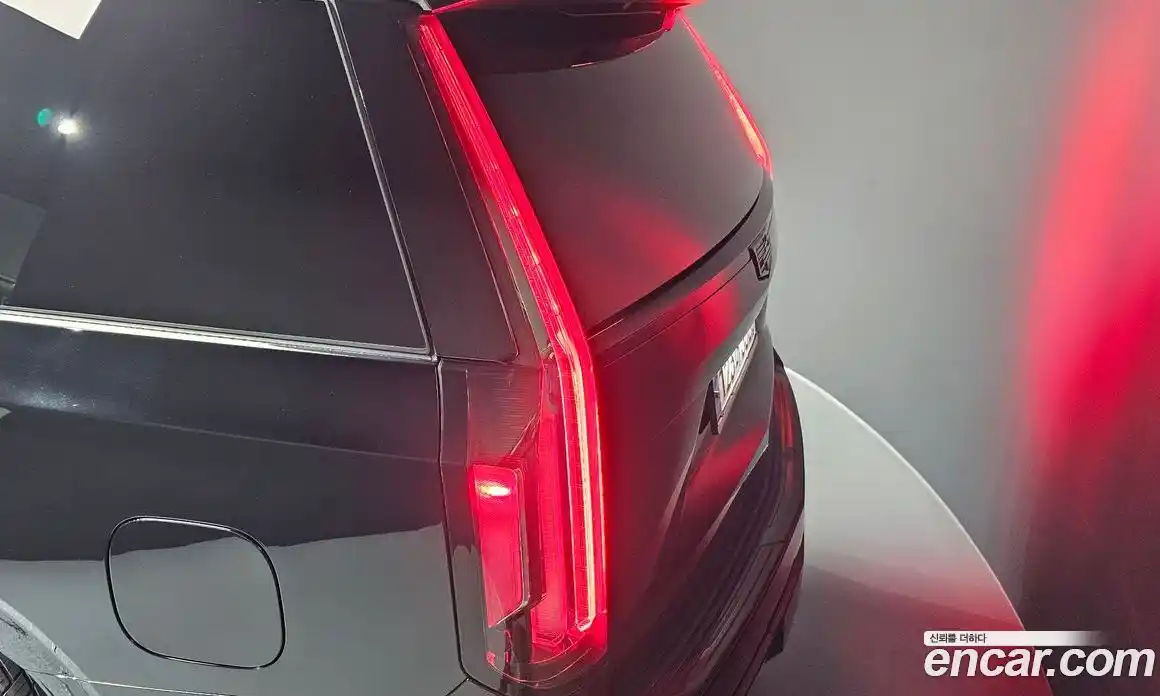 Cadillac Escalade 2023 6.2 гидро в Москве № 1351311, фото 9