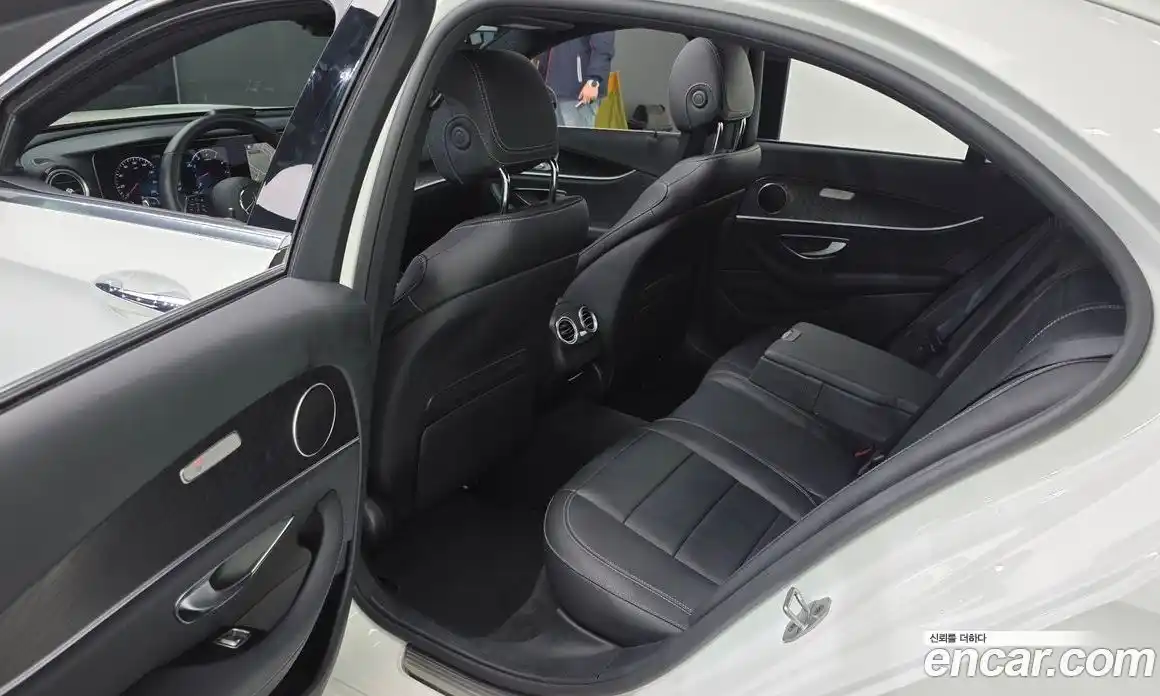 Mercedes-Benz E-Class 2022 2.0 гидро в Москве № 138907, фото 11