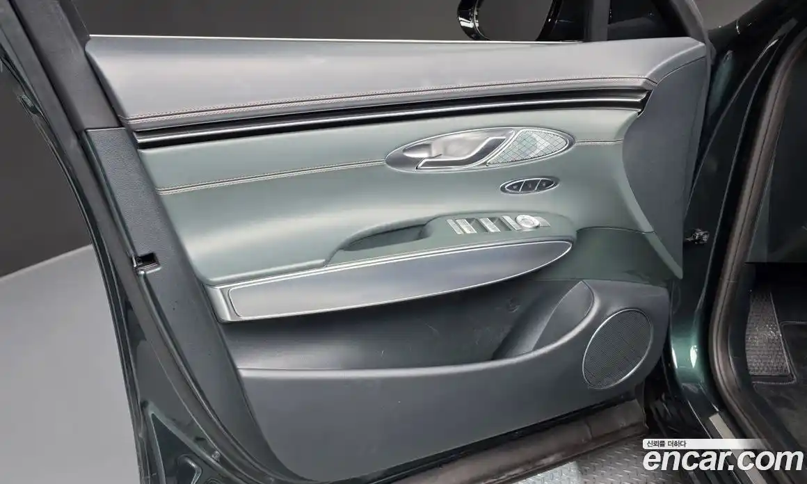 Genesis GV70 2022 2.5 гидро в Москве, фото 14