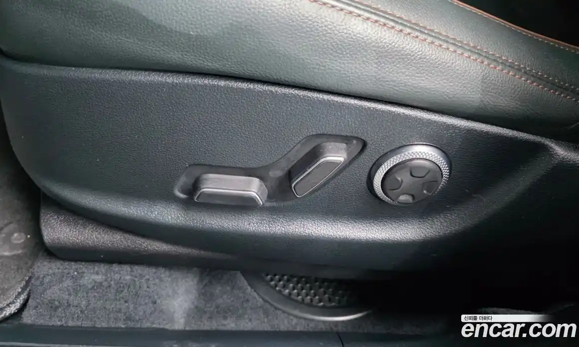 Genesis GV70 2022 2.5 гидро в Москве, фото 32