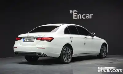 Mercedes-Benz E-Class, 2022