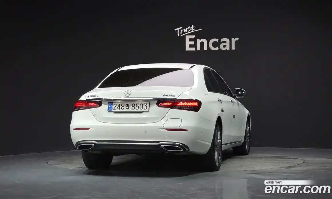 Mercedes-Benz E-Class 2022 2.0 гидро в Москве № 1403505, фото 3