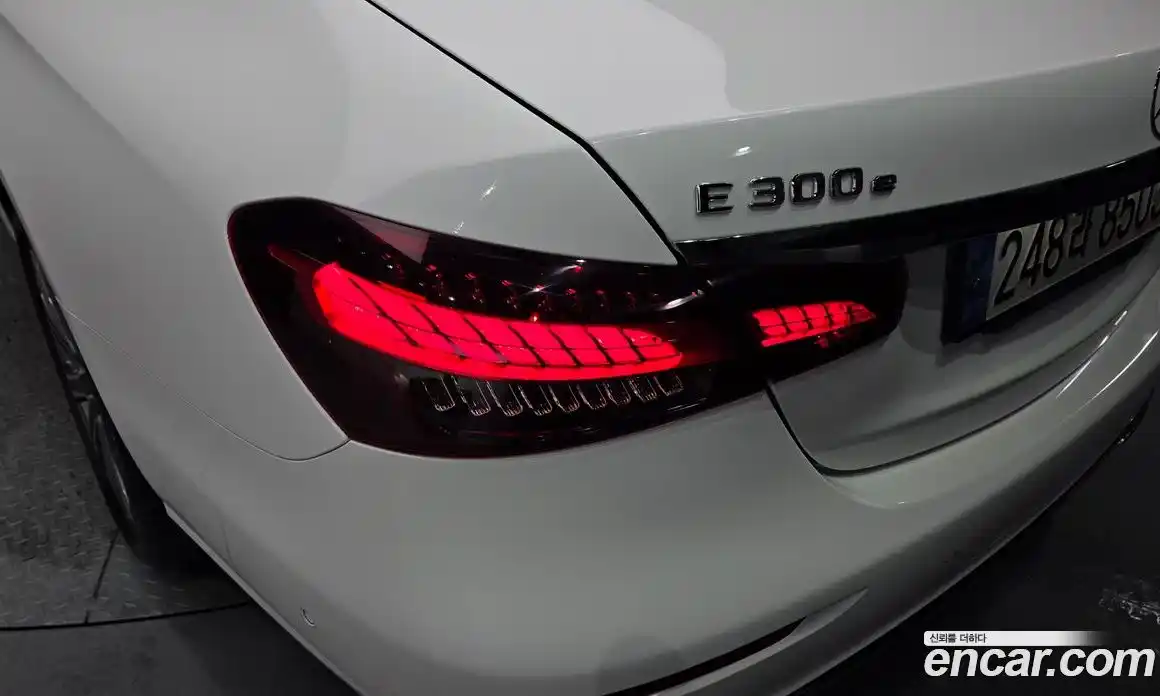 Mercedes-Benz E-Class 2022 2.0 гидро в Москве № 1403505, фото 8