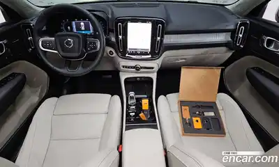Volvo XC40 2024 2.0 гидро в Москве № 1404600, миниатюра 9