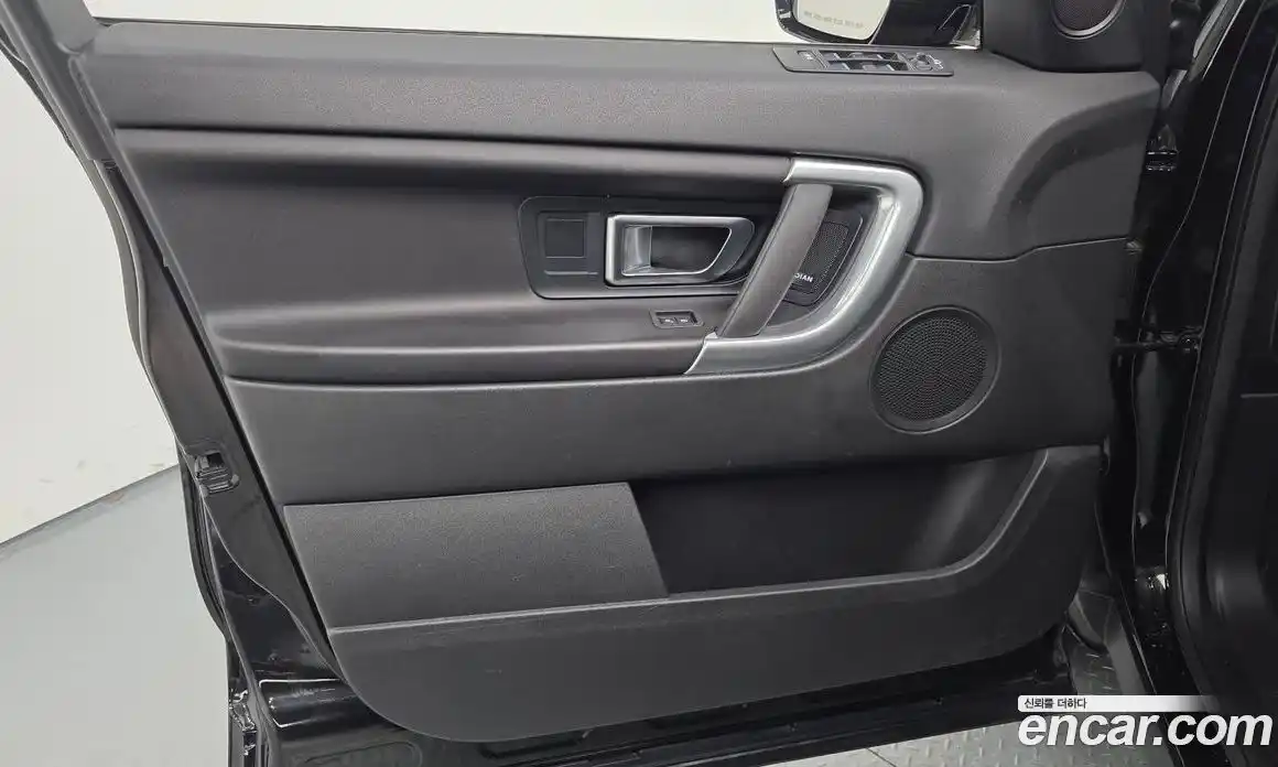 Land Rover Discovery Sport 2019 2.0 гидро в Москве № 1405164, фото 14