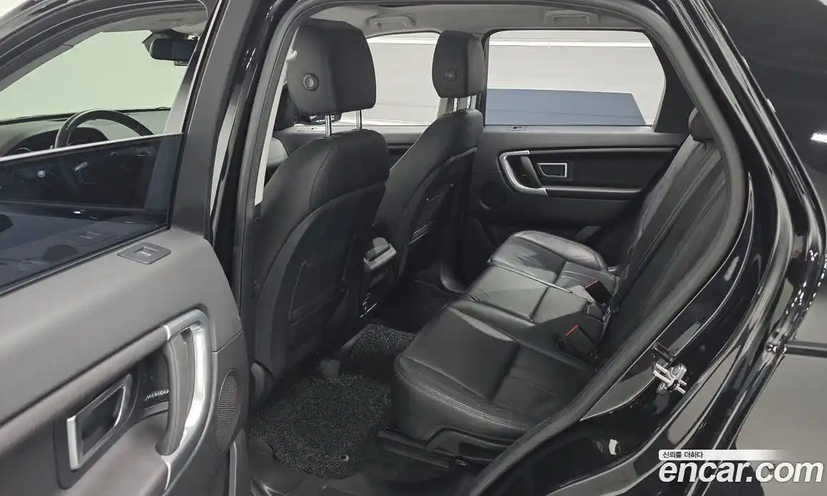 Land Rover Discovery Sport 2019 2.0 гидро в Москве № 1405164, фото 16