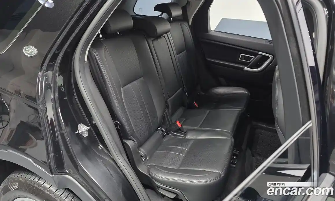 Land Rover Discovery Sport 2019 2.0 гидро в Москве № 1405164, фото 17