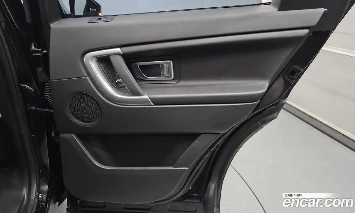 Land Rover Discovery Sport 2019 2.0 гидро в Москве № 1405164, фото 27