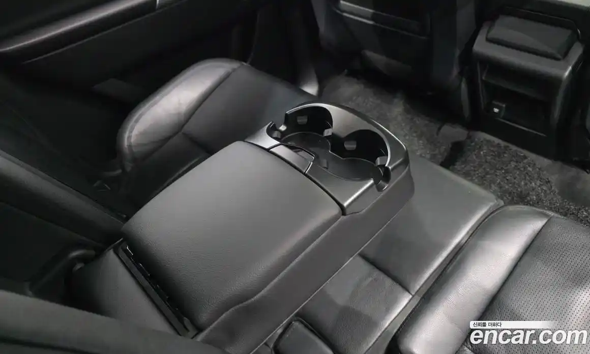 Land Rover Discovery Sport 2019 2.0 гидро в Москве № 1405164, фото 30