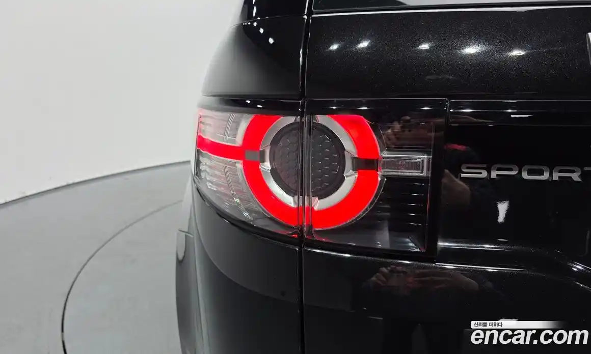 Land Rover Discovery Sport 2019 2.0 гидро в Москве № 1405164, фото 9