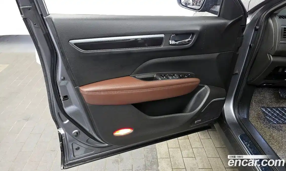 Renault QM6 2016 2.0 гидро в Москве № 1421030, фото 14