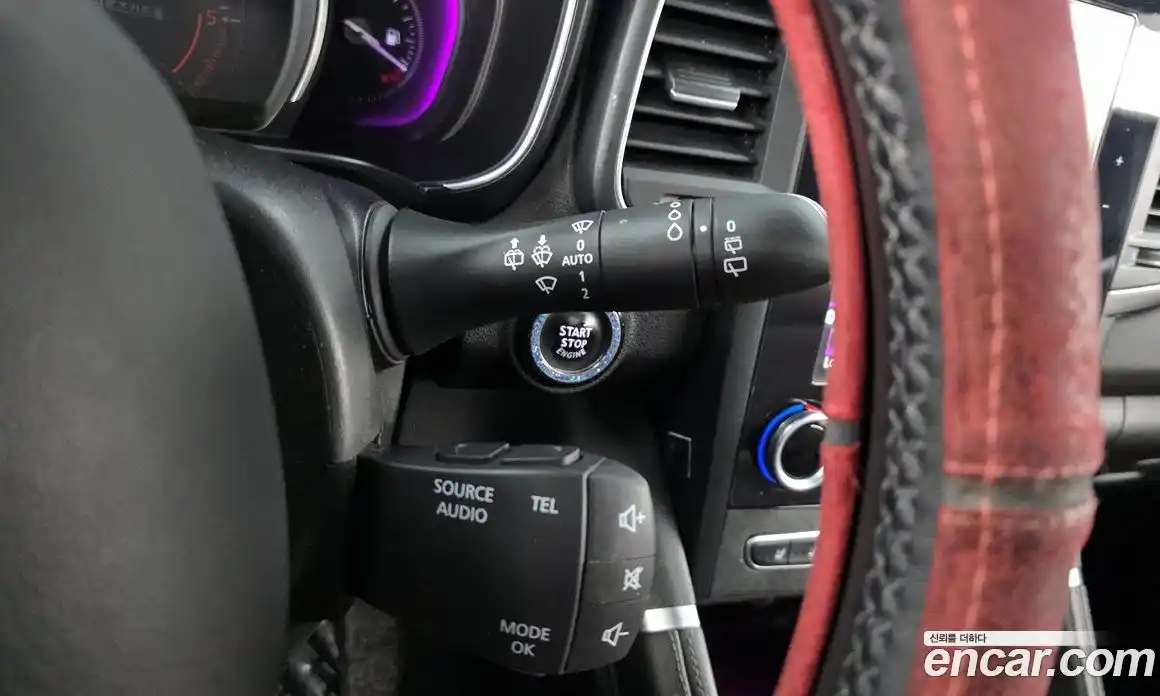 Renault QM6 2016 2.0 гидро в Москве № 1421030, фото 27