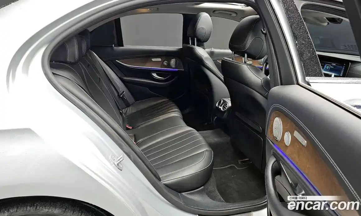 Mercedes-Benz E-Class 2018 2.0 гидро в Москве № 1422157, фото 17