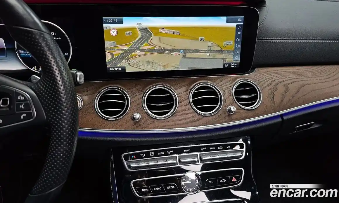 Mercedes-Benz E-Class 2018 2.0 гидро в Москве № 1422157, фото 19