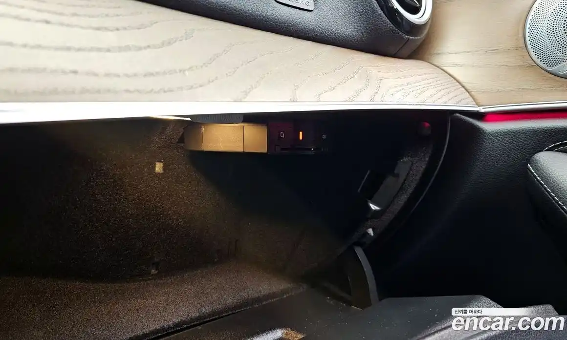 Mercedes-Benz E-Class 2018 2.0 гидро в Москве № 1422157, фото 32