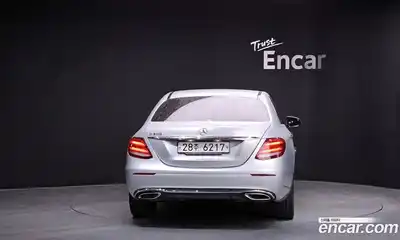 Mercedes-Benz E-Class 2018 2.0 гидро в Москве № 1422157, миниатюра 4