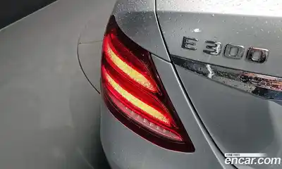 Mercedes-Benz E-Class 2018 2.0 гидро в Москве № 1422157, миниатюра 9