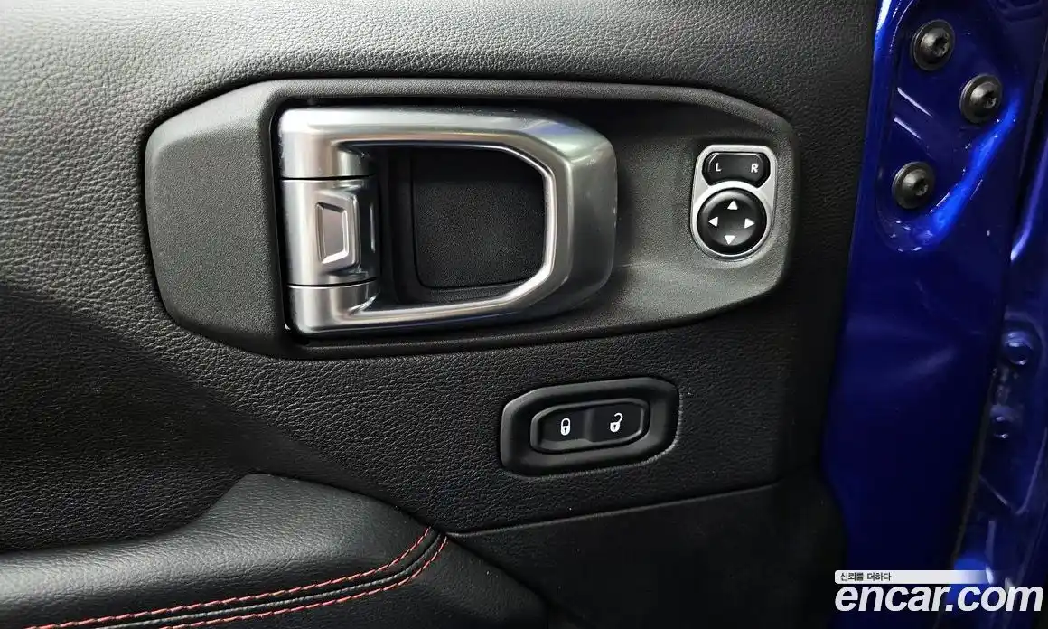Jeep Wrangler 2019 2.0 гидро в Москве № 1424388, фото 16