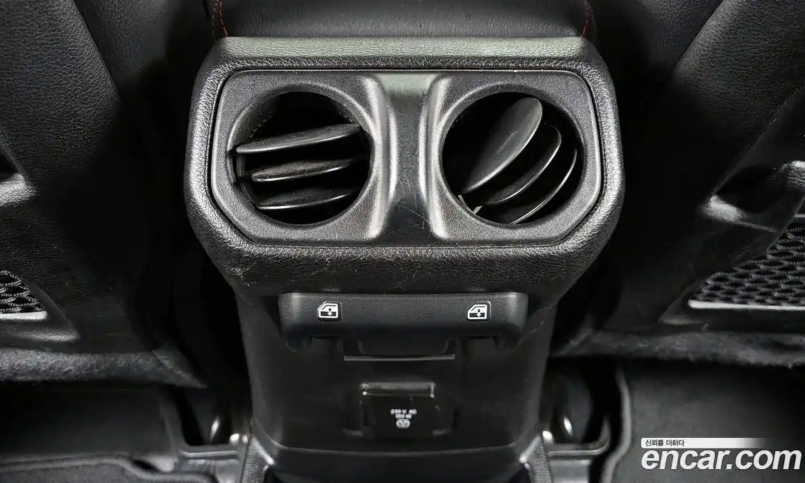 Jeep Wrangler 2019 2.0 гидро в Москве № 1424388, фото 25