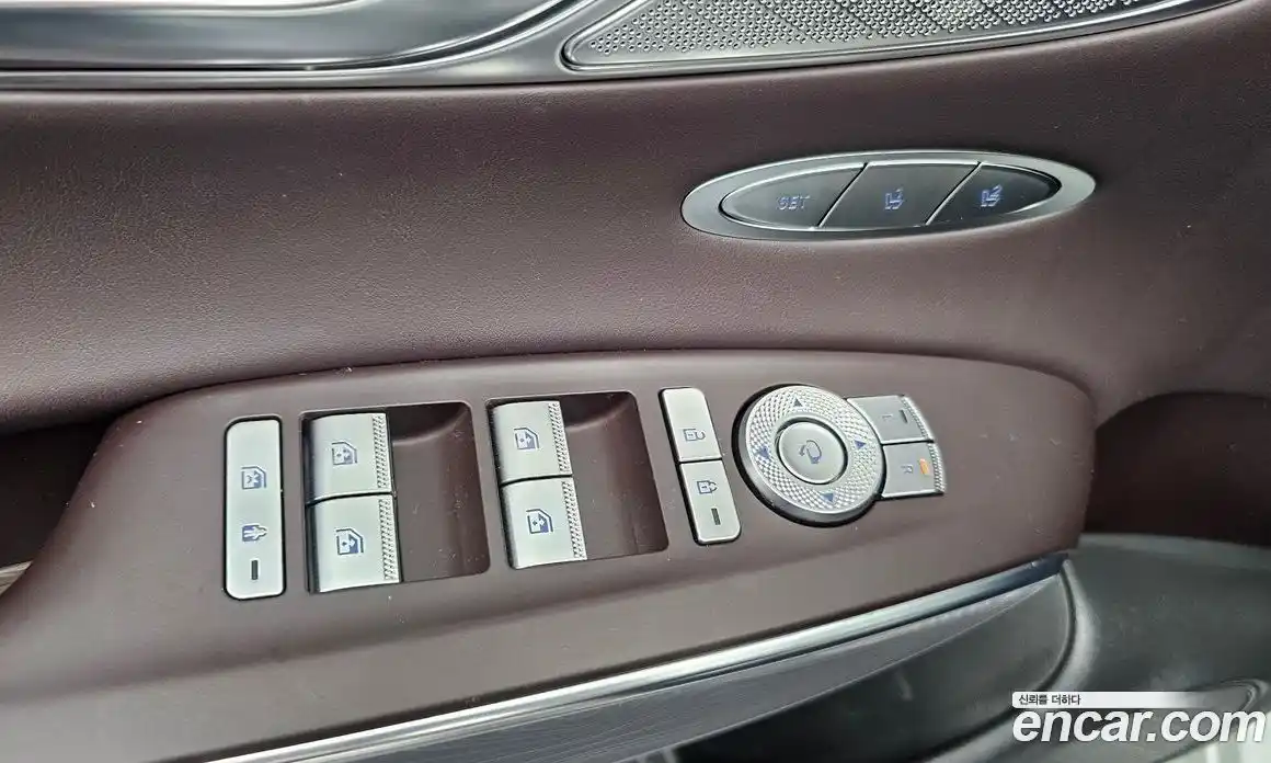 Genesis GV70 2024 2.5 гидро в Москве № 1538903, фото 20