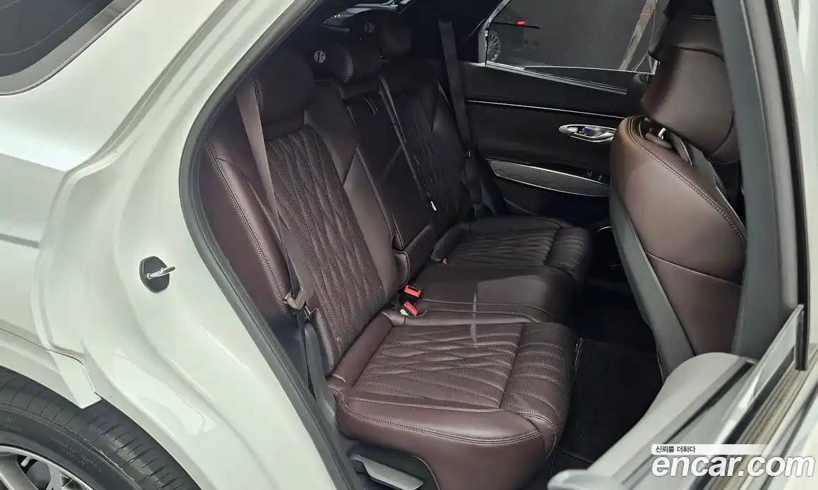 Genesis GV70 2024 2.5 гидро в Москве № 1538903, фото 31