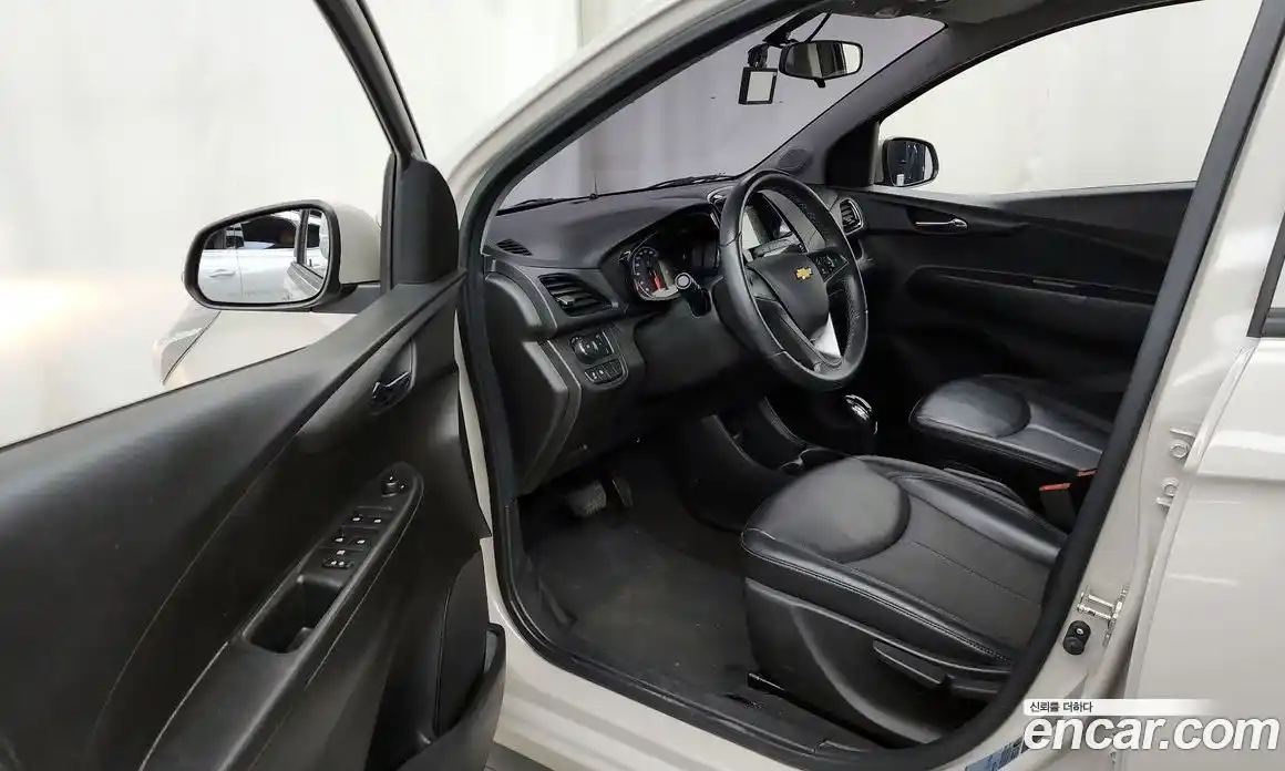 Chevrolet Spark 2017 1.0 гидро в Москве № 1541194, фото 13